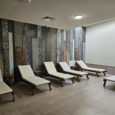 Hotel Alisa Pavel Banya Ngoại thất bức ảnh