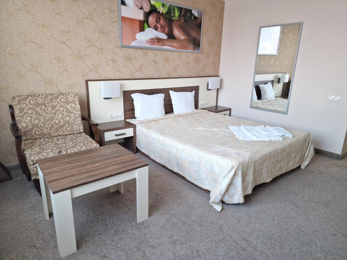 Hotel Alisa Pavel Banya Ngoại thất bức ảnh
