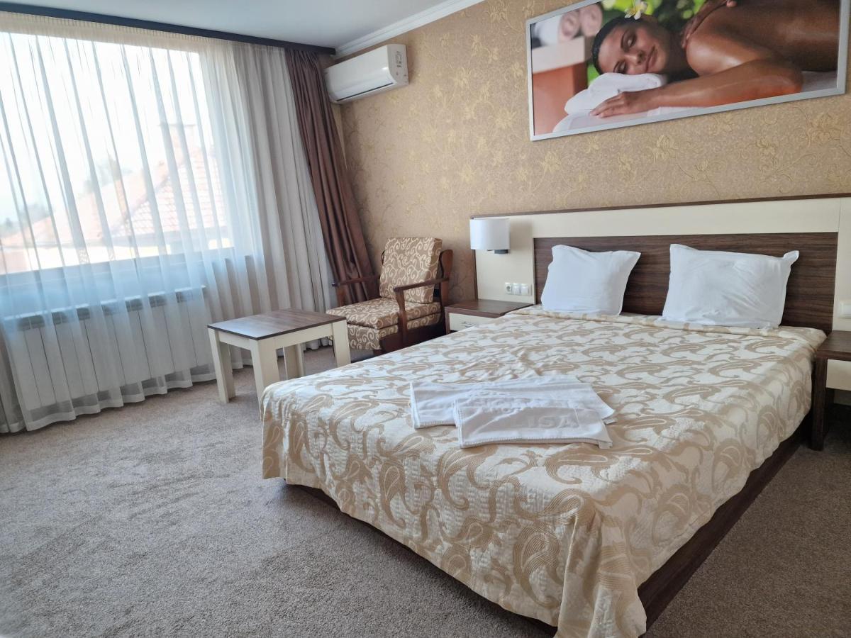 Hotel Alisa Pavel Banya Ngoại thất bức ảnh