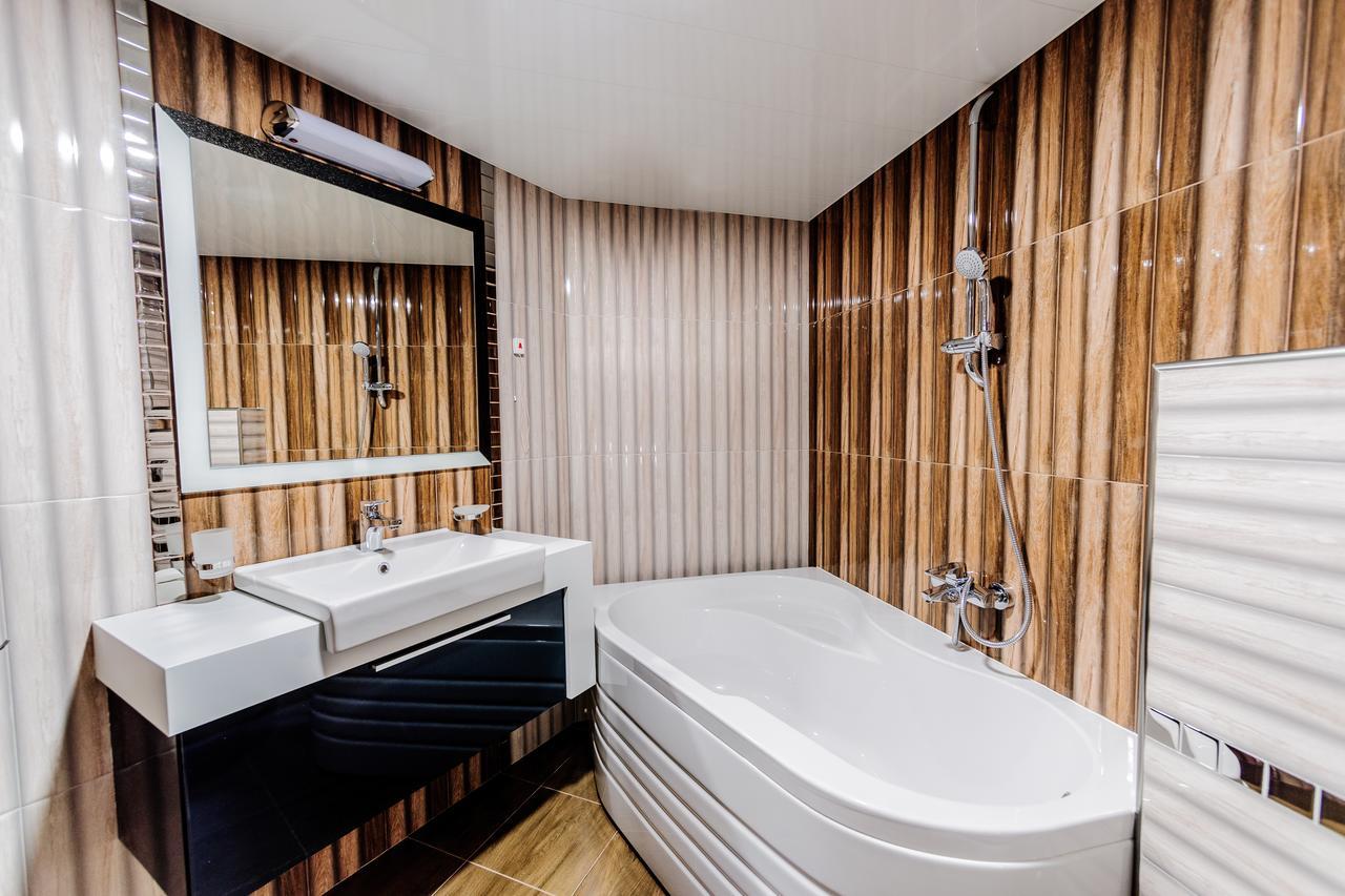 Hotel Alisa Pavel Banya Ngoại thất bức ảnh