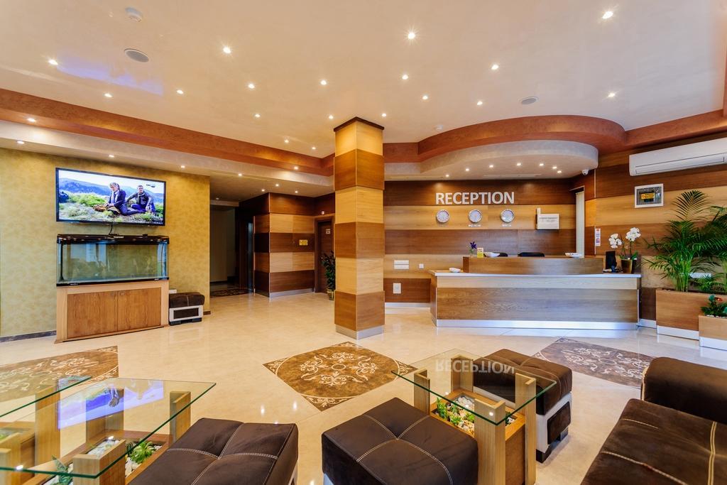 Hotel Alisa Pavel Banya Ngoại thất bức ảnh
